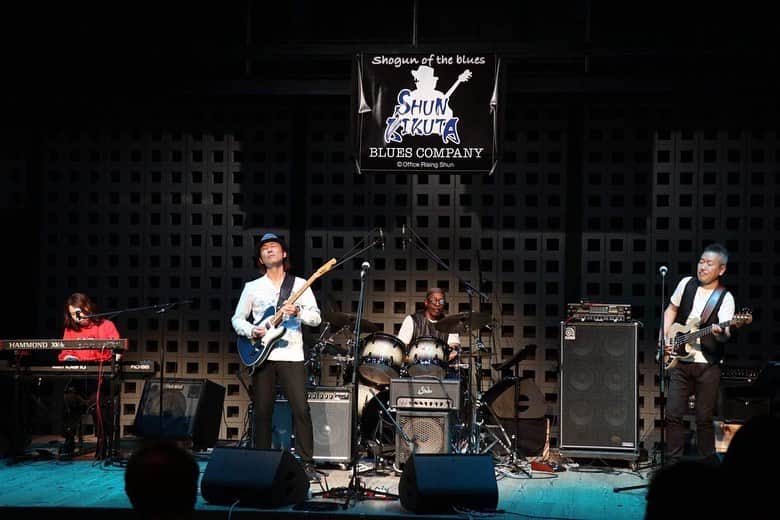 菊田俊介さんのインスタグラム写真 - (菊田俊介Instagram)「Blues Company at Sakura Hall.」4月23日 11時31分 - shun.kikuta