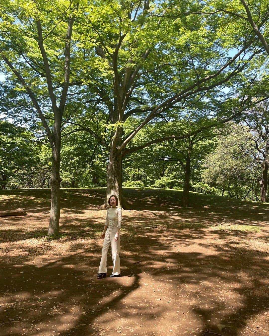 鎌田安里紗のインスタグラム：「🌳🌵🌏 #happyearthday  みんな今週も健康で 休み休みがんばりましょう〜〜」