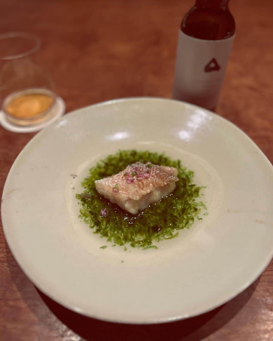 長尾悦美さんのインスタグラム写真 - (長尾悦美Instagram)「器も空間も美しい。  五感を満たされる京都の食🌿  #kyoto #restaurant」4月23日 12時25分 - yoshiminagao