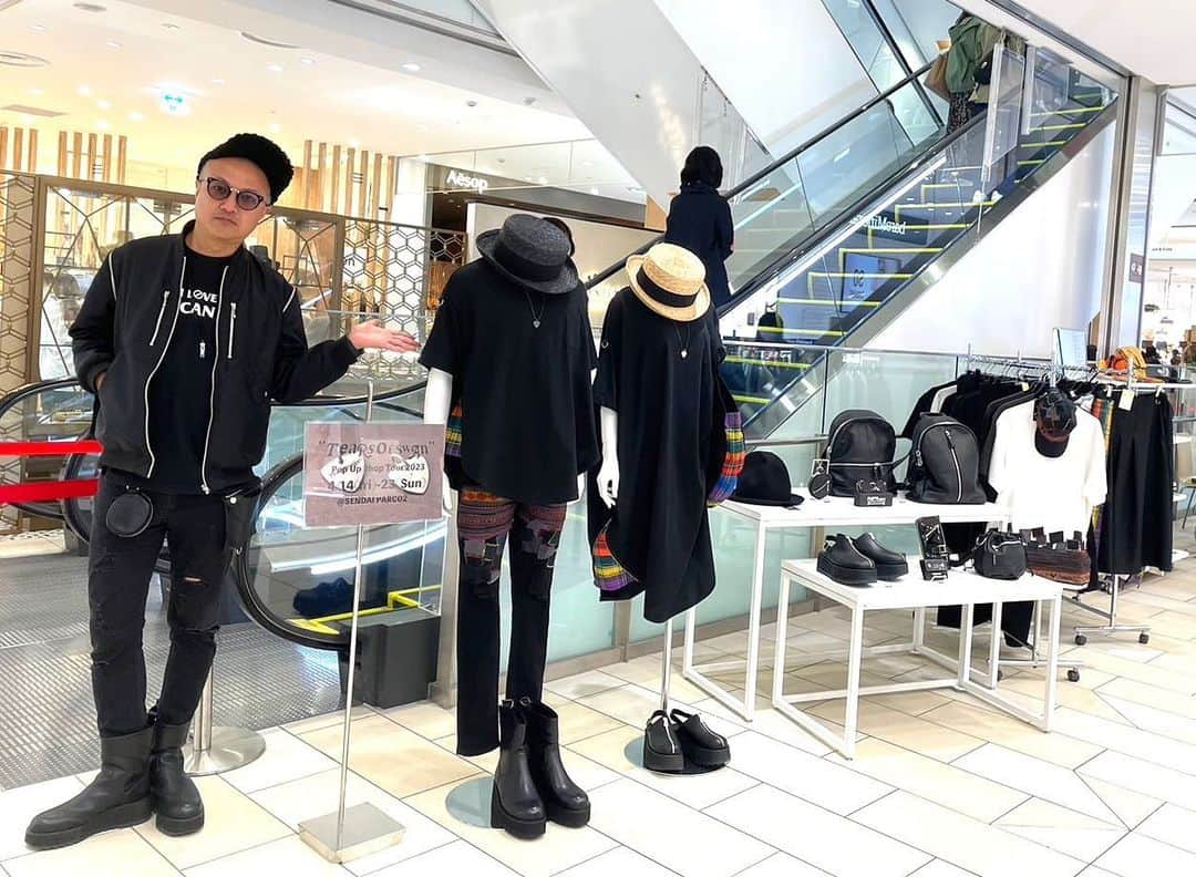 白鳥雪之丞さんのインスタグラム写真 - (白鳥雪之丞Instagram)「POP UP SHOP TOUR in 仙台、最終日です!! 新作アイテムもご用意して、店頭にて皆様のご来店をお待ちしておりますので宜しくお願い致します😊🏬  Tears of Swan POP UP SHOP TOUR 2023 in SENDAI DAY:2023.4/14(fri)-23(sun) TIME:10:00〜20:30 SHOP:仙台PARCO 2 PLACE:仙台市青葉区中央3-7-5-2F TEL:03-6303-2056(お問い合わせ:Tears of Swan atelier shop) WEB: https://sendai.parco.jp/  @tears_of_swan  #tearsofswan  @parco_sendai_official  #仙台PARCO2 #popupshoptour #popupshop #2023 #仙台」4月23日 12時37分 - yukinojoeshiratori