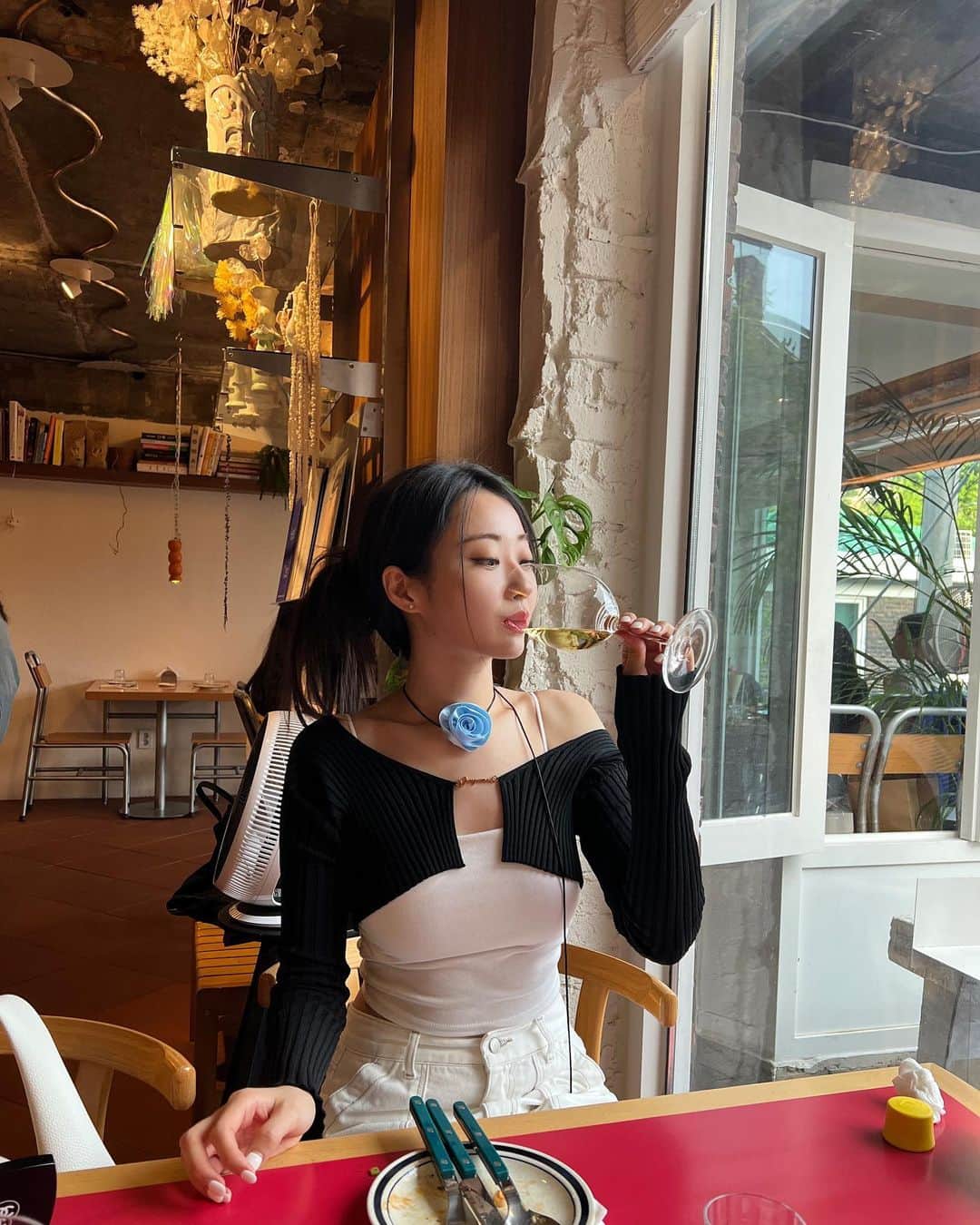 ギョンリ さんのインスタグラム写真 - (ギョンリ Instagram)「맛점..🍴🩵🩵」4月23日 13時26分 - gyeongree