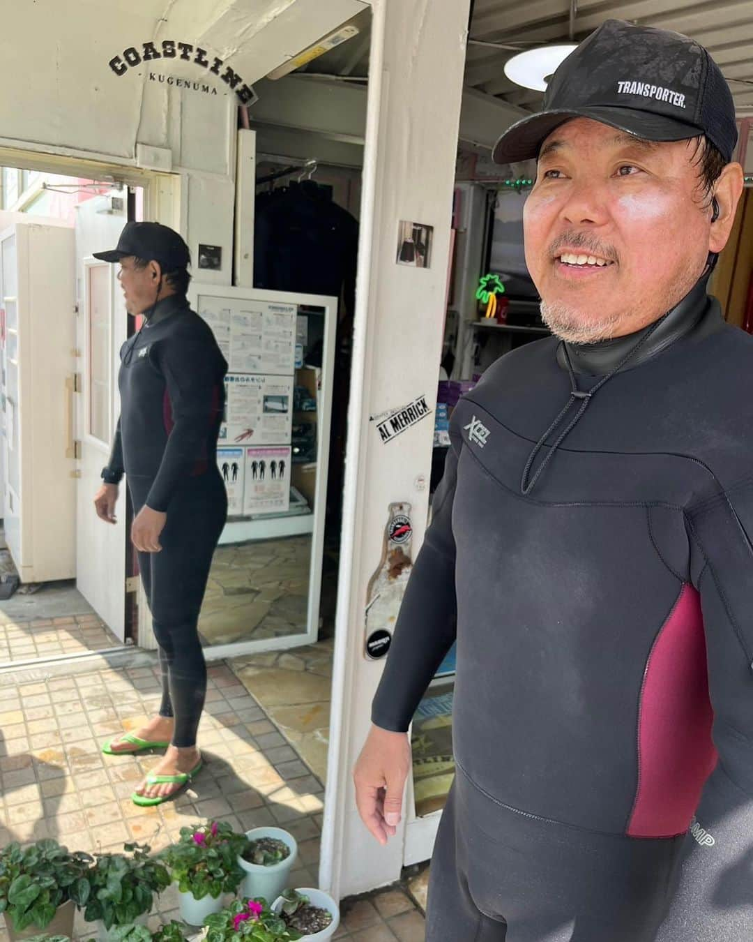 ほんこんさんのインスタグラム写真 - (ほんこんInstagram)「#ロングボード #ロングボードサーフィン  #xcelwetsuits  #コーストライン #mabujigraphic  #ディクセル #ほんこん」4月23日 13時21分 - hongkong2015_4_9