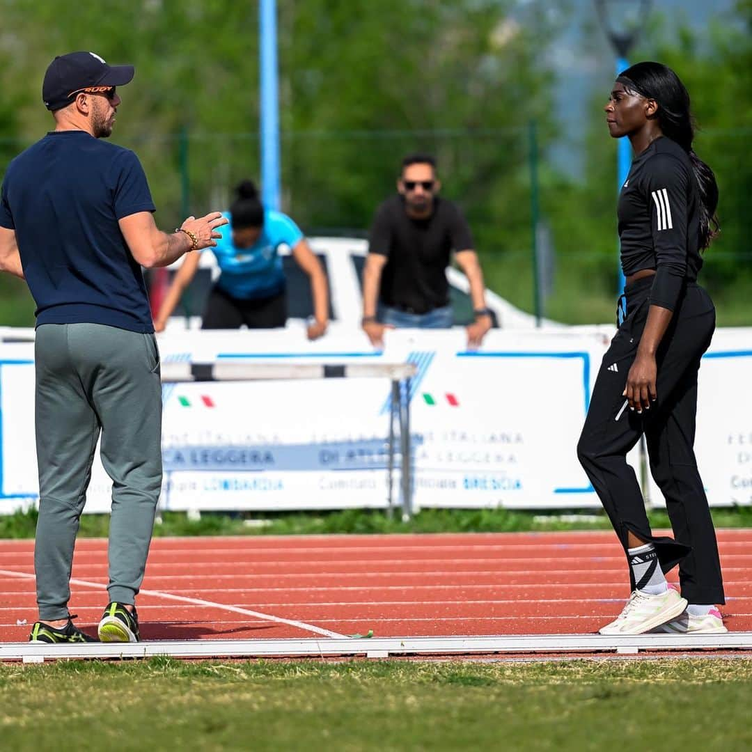 ダリル・ニータさんのインスタグラム写真 - (ダリル・ニータInstagram)「Brescia 🫶🏾🇮🇹  Had so much fun trying something a lil different ,  150m + 300m yesterday in Brescia (cheeky British record in the 150 yay 😉)  Can’t wait for my next race in Atlanta at the @adidasatlcitygames in a few weeks!! 🇺🇸✈️   2023 season let’s gooo! 🔥  📷 @marcogulberti.it」4月23日 19時10分 - daryllneita