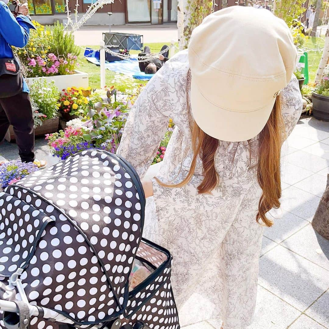 嶋谷愛（あいちゅん）さんのインスタグラム写真 - (嶋谷愛（あいちゅん）Instagram)「. 天使とデート🐶♡ お散歩日和でした🐾👣☀️ #GRL のワンピ、優秀♡ . . .  #데일리 #셀스타그램 #좋아요반사 #얼스타그램 #오오티디 #일본 #셀카놀이 #여행스냅 #일본여행 #여행일기 #여행기록 #여행스타그램 #てんしば #天王寺グルメ #天王寺カフェ #天王寺ランチ #天王寺 #大阪カフェ #わんことお出かけ #わんこと一緒 #わんこと旅行 #grl購入品」4月23日 13時52分 - aichun_1649