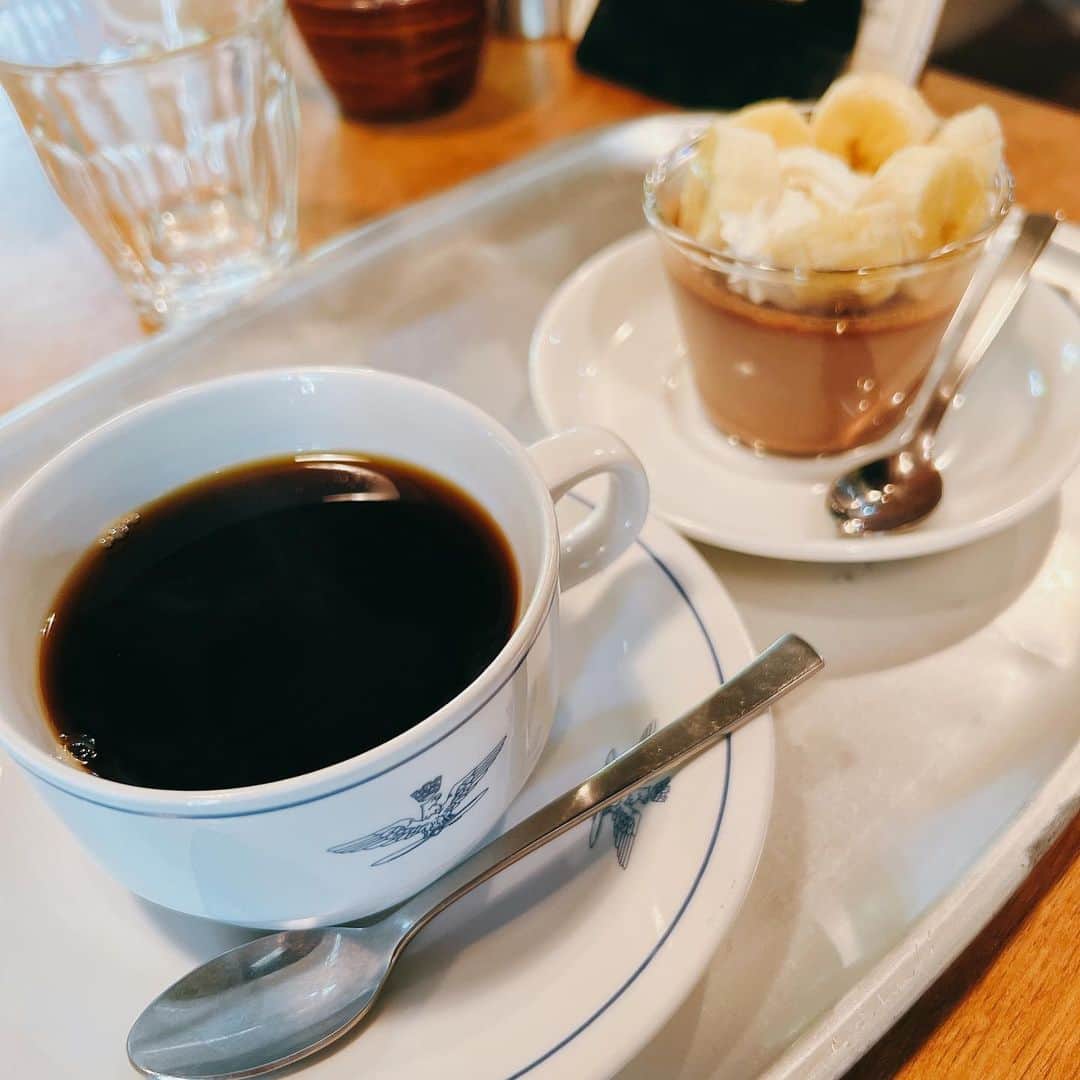 田井弘子さんのインスタグラム写真 - (田井弘子Instagram)「さて、最終稽古だ‼️ #葛飾ナンバー 稽古場近くの古民家カフェでランチしてお腹も気合いもいっぱい！ ここのコーヒー大好き💕 日曜日しかやってないから丁度良かった👍 #モモガルテン」4月23日 13時57分 - hirokotai