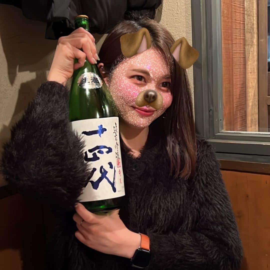 あゆたびのインスタグラム：「韓国のお酒も好きだけど日本のお酒も飲みます🍶友達との思い出も少しずつ上げていきますね💫  #日本酒 #十四代」