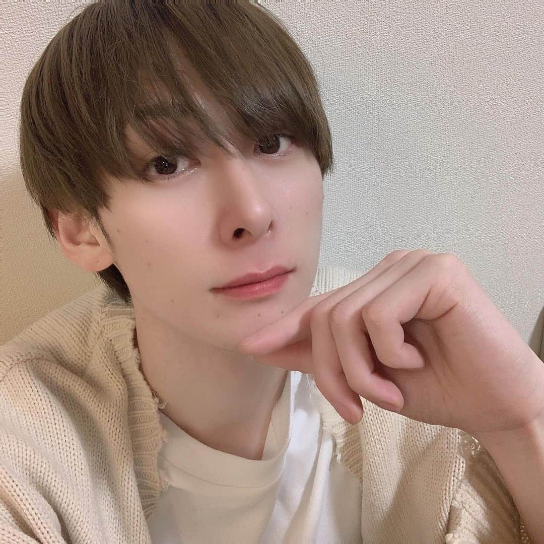 田中涼星さんのインスタグラム写真 - (田中涼星Instagram)「hair cut💈 みんな元気ですか？  俺はすこぶる元気です。  また今週も頑張っていきましょ。  #りょせすたぐらむ  #田中涼星  #髪型  #安定  #すぐ伸びる  #メンテナンス大変よ #instagood  #instagram」4月23日 14時24分 - ryosei_tanaka1224