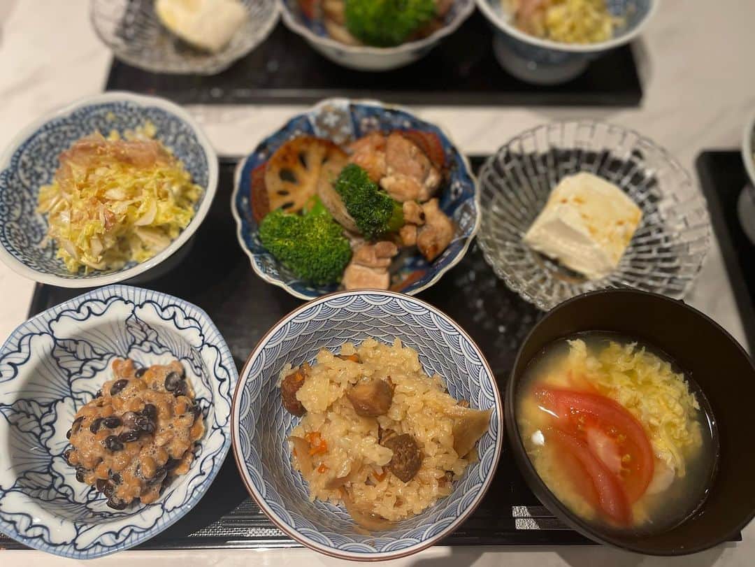 SEIRAさんのインスタグラム写真 - (SEIRAInstagram)「最近のお料理。 @sayuri_style さんから頂いたお豆腐が チーズのようでとても美味しかったです❤️❤️❤️ さゆりさん、ありがとうございました😆🩷 次女もこのお豆腐がお気に入りに！ お料理のレシピはオンラインサロンに載せました💕」4月23日 14時26分 - official.seira