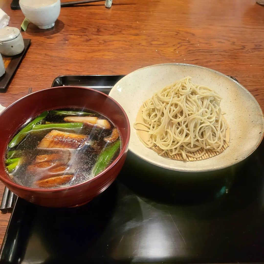 イ・グァンギさんのインスタグラム写真 - (イ・グァンギInstagram)「세상에 이런 소바는 처음이다. 대파를 굽고 오리고기까지 들어간 소바!!! 40분 대기 해서 먹은 소바의 맛은 정말 최고입니다. 관광객 없음!!! 오로지 이곳 로컬 음식점!!! #서교토#오하라노신사#소바키리코코로#교토여행#일본여행」4月23日 14時49分 - lee_kwang_gi