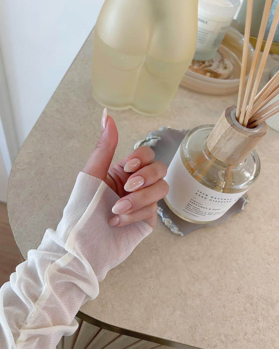 のインスタグラム：「new nail 🌸🤍  @akane.4.8  いつもありがとうございます✨」