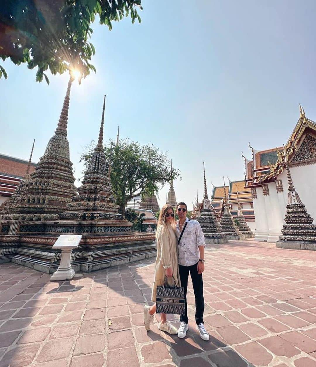 シャフィク・ベセギエのインスタグラム：「Thaïlande 🇹🇭 ❤️🐯」