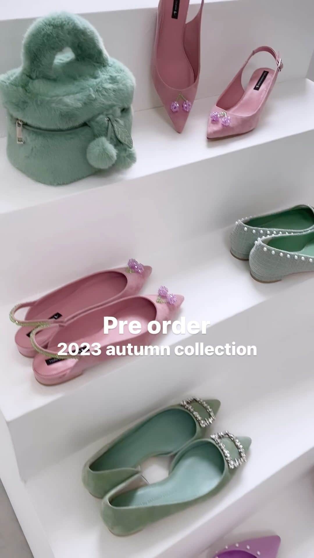 Tsuru by Mariko Oikawaのインスタグラム：「Pre order. 2023 autumn collection.  4/25（火）13:00〆切。  #tsuru #tsurubymarikooikawa #2023aw #preorder」
