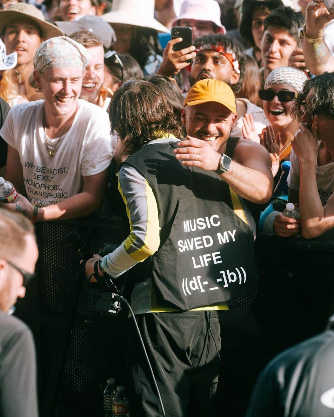 ポーター・ロビンソンさんのインスタグラム写真 - (ポーター・ロビンソンInstagram)「❤️💗💖💞💓 streamin my coachella show today」4月24日 4時00分 - porterrobinson