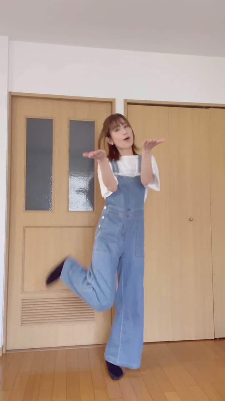 河村唯（うめ子）のインスタグラム：「振りコピしてみました💃  #サンリオピューロランド #フラワーピューロランド #sanrio #sanriopuroland #Hellokitty #kawaii #ピューロアンバサダー #dance 💃」
