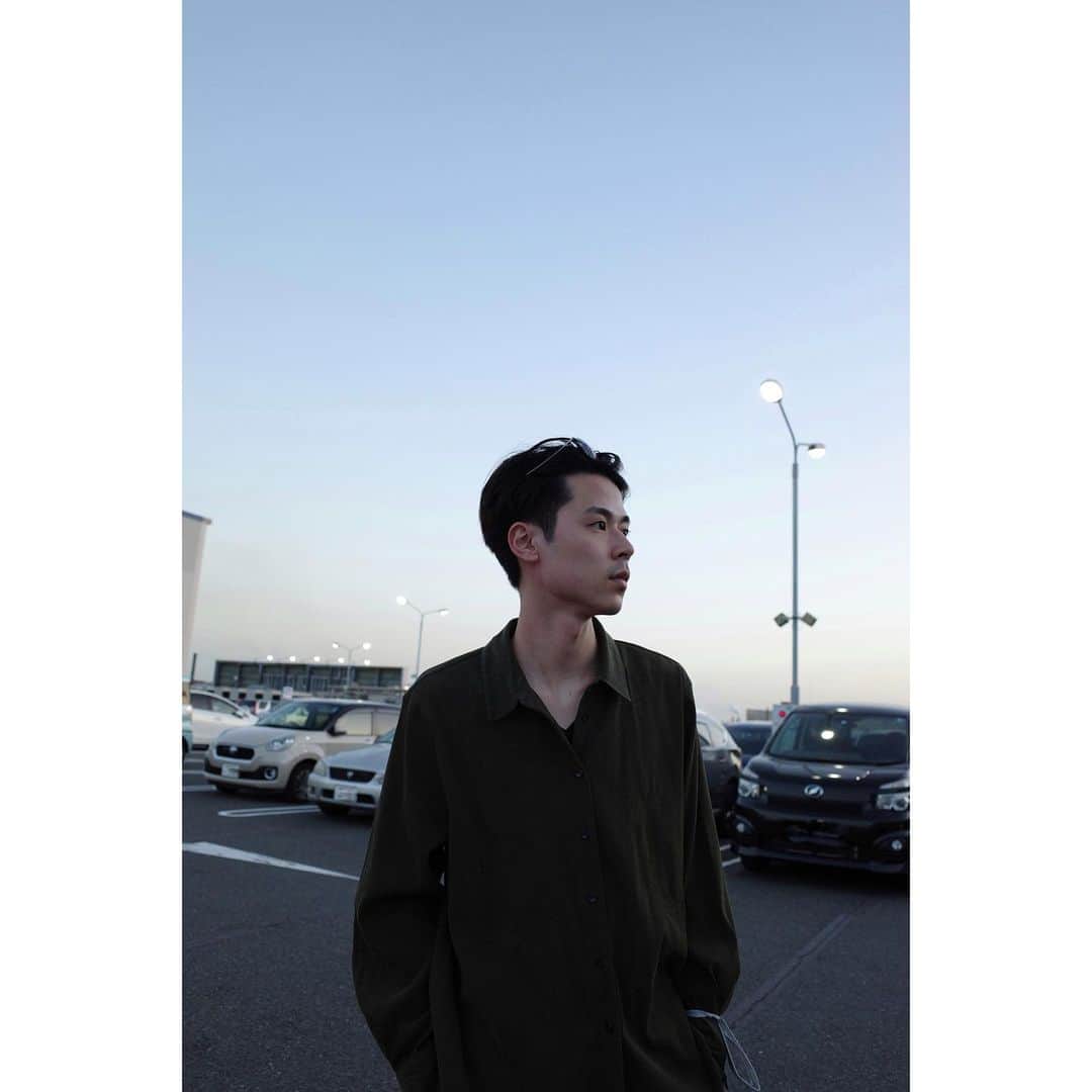 北條慶さんのインスタグラム写真 - (北條慶Instagram)「. 少し肌寒い夜風が気持ち良いですね。。  自然に囲まれて、ゆっくりと焚き火を眺めていたい季節。  皆さんはこの季節、何をして過ごしますか？😌  . #film #filmcamera  #came #portrait」4月23日 19時42分 - hojyo_kei