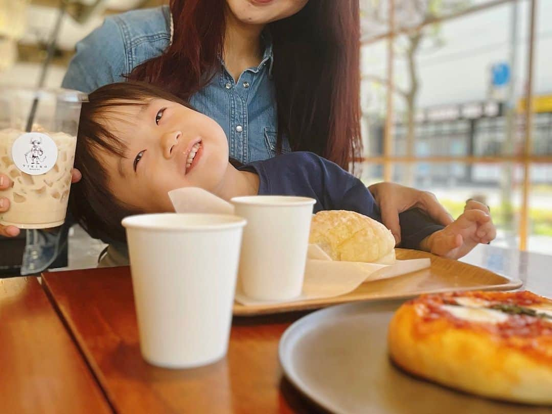 ERINA UENOさんのインスタグラム写真 - (ERINA UENOInstagram)「2023.04.23 👦🏻⭐️⁡⁡ ⁡平尾さんぽとモーニング🥐⁡⁡ @vikingbakery_f_fukuoka ⁡ ⁡ ⁡いい休日だったね💓 ⁡⁡ ⁡*⁡ ⁡*⁡ ⁡⁡ ⁡⁡⁡⁡#fukuoka #fukuokaCity #福岡ママ ⁡#おでかけ #福岡パン屋 ⁡#2歳 #男の子ママ #2歳11ヶ月 #育児 ⁡#親子 #子育て」4月23日 19時42分 - erina_flowdia