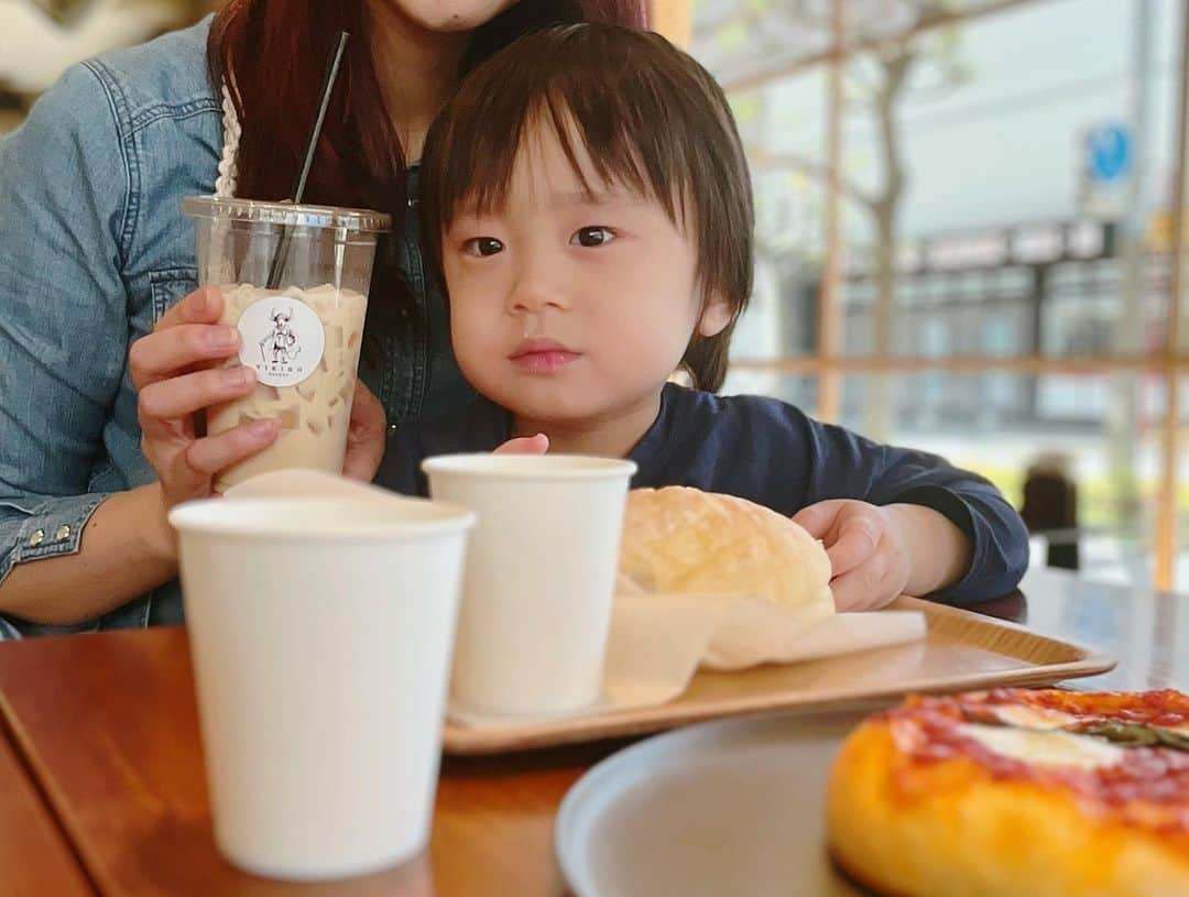 ERINA UENOさんのインスタグラム写真 - (ERINA UENOInstagram)「2023.04.23 👦🏻⭐️⁡⁡ ⁡平尾さんぽとモーニング🥐⁡⁡ @vikingbakery_f_fukuoka ⁡ ⁡ ⁡いい休日だったね💓 ⁡⁡ ⁡*⁡ ⁡*⁡ ⁡⁡ ⁡⁡⁡⁡#fukuoka #fukuokaCity #福岡ママ ⁡#おでかけ #福岡パン屋 ⁡#2歳 #男の子ママ #2歳11ヶ月 #育児 ⁡#親子 #子育て」4月23日 19時42分 - erina_flowdia