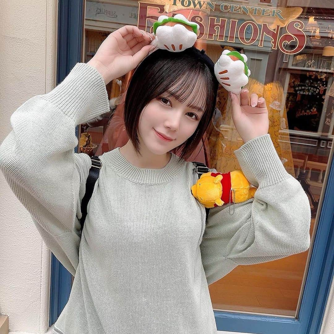 涼森れむのインスタグラム：「. ハーモニーインカラー最高だった🏰🌈 #ディズニー40周年」