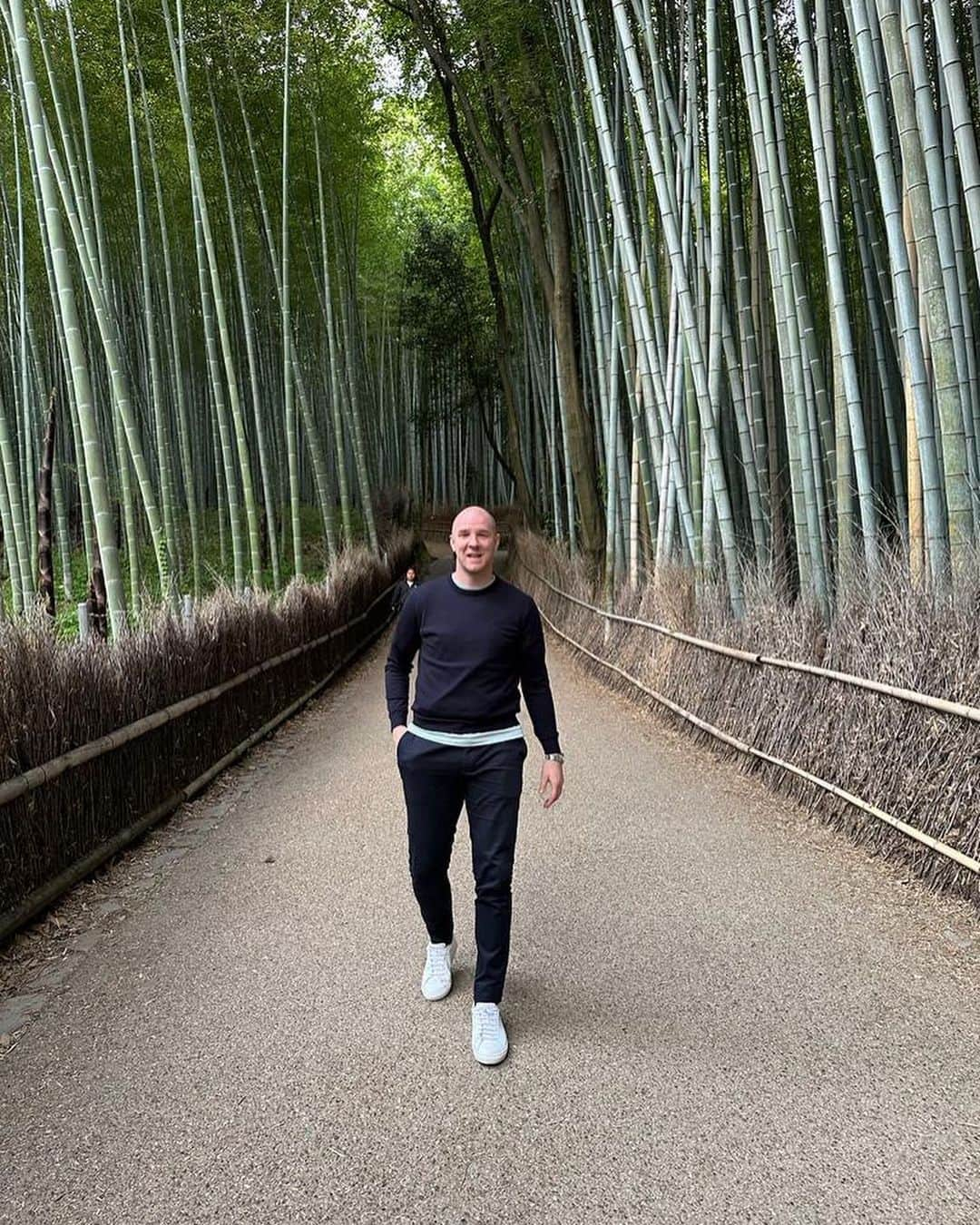 フィリップ・センデロスさんのインスタグラム写真 - (フィリップ・センデロスInstagram)「Visiting Kyoto 🇯🇵🫶🏻」4月23日 19時46分 - philsend4