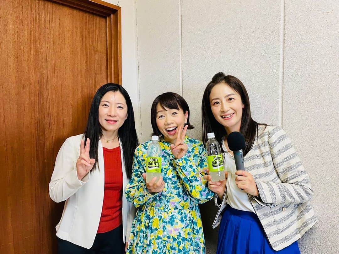 那須洋子のインスタグラム：「久保さんと一緒のイベントは 毎回パワーもらえる^_^  免疫しっかりつけて、 毎日 笑って過ごしたいですね🌟  #久保ひとみさん  #大塚製薬  #大塚製薬ボディメンテ」