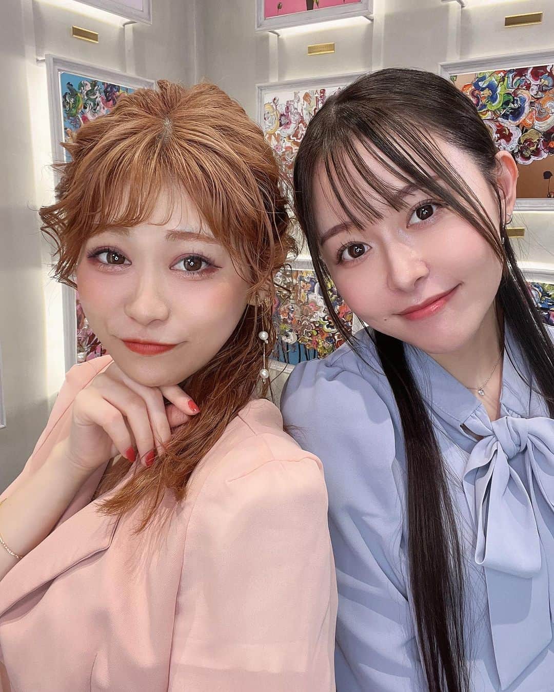 のインスタグラム：「ほのかっちと♡ @honoka7000   ⁡ 銀座にある @louangetokyo_lemusee の 春の新作アフタヌーンティーに行ってきた🌸 ⁡  可愛くて気分上がった💓 久々に会えて嬉しかったあ♡  またあおーねー😋💖  もうすぐ母の日♡ みんなはなにか考えたー？  #母の日 #お母さんありがとう #母の日スイーツ  #louangetokyo #louangetokyolemusee」