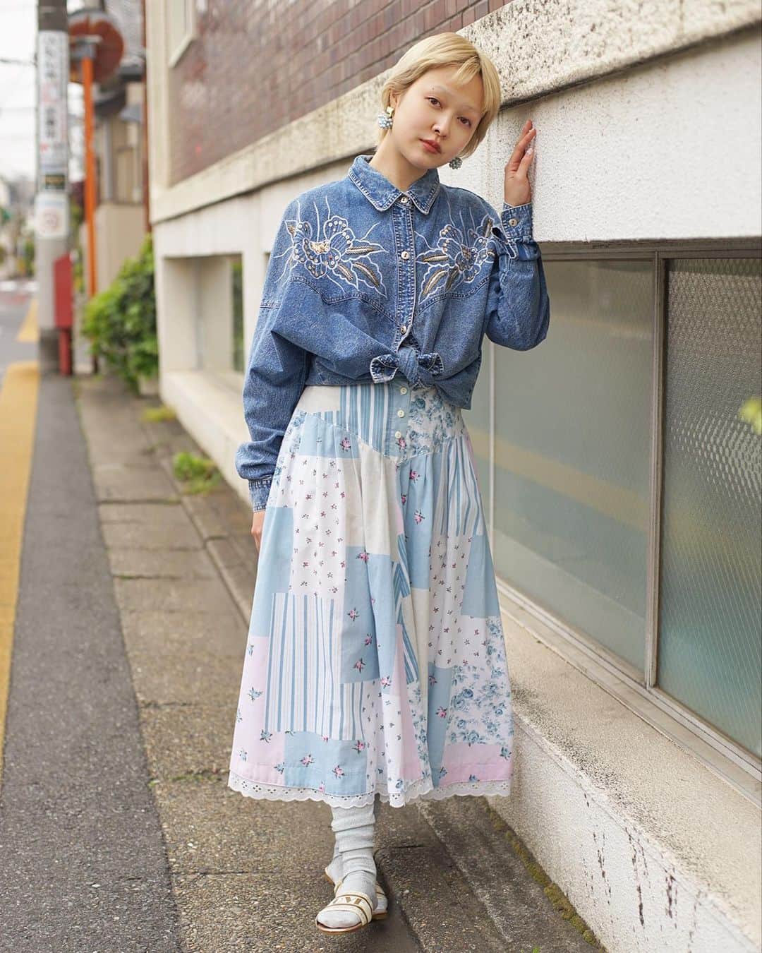 PUNK CAKEさんのインスタグラム写真 - (PUNK CAKEInstagram)「☀️new arrival ☀️ ☑︎ chemical denim embroidery shirt【SOLD】 ☑︎ patchwork style flower long skirt【SOLD】  Now on sale ➡︎ ONLINE STORE  model / @momooka_koyoi」4月23日 20時08分 - punk_cake