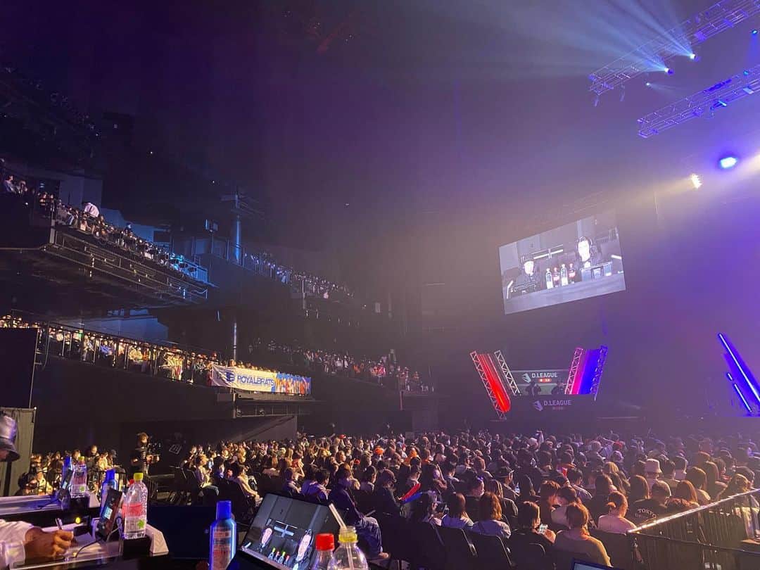 火口秀幸のインスタグラム：「#Dリーグ #finalmatch 凄いな、今日 会場中　全てが燃えている #頂上決戦  #第一生命 #SoftBank」