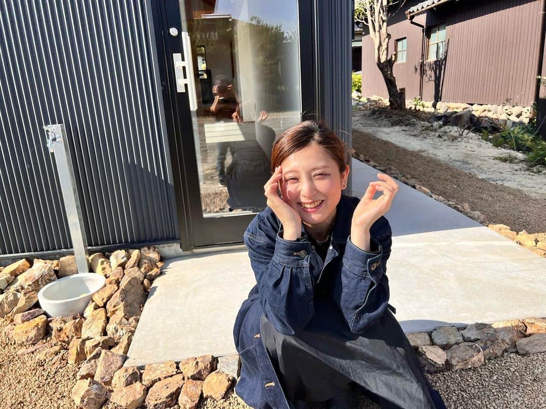 のインスタグラム：「The new workplace is being built. The inside is still to come, but the outside is taking shape.  Let's make it a good place to build the future.  新職場が出来てきた。 中身はこれからだけど なんだか形になってきた。  未来を作る良い場所にしよう。  #Workplace #Traditional Crafts #Architecture #Crafts #Cloisonne  #enameljewelry   #enamelware  #LieudetravailArtisanat traditionnel #Architecture #Artisanat #bijouxenémail   #工作场所 #传统的手工艺 #Architecture   #珐琅器皿」