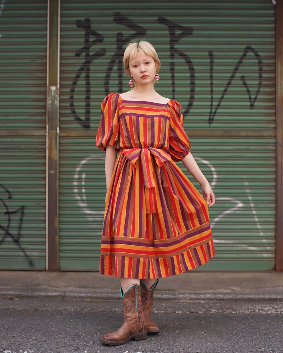 PUNK CAKEのインスタグラム：「🍊 new arrival 🍊 ☑︎ Orange stripe puff dress   Now on sale ➡︎ ONLINE STORE  model / @momooka_koyoi」