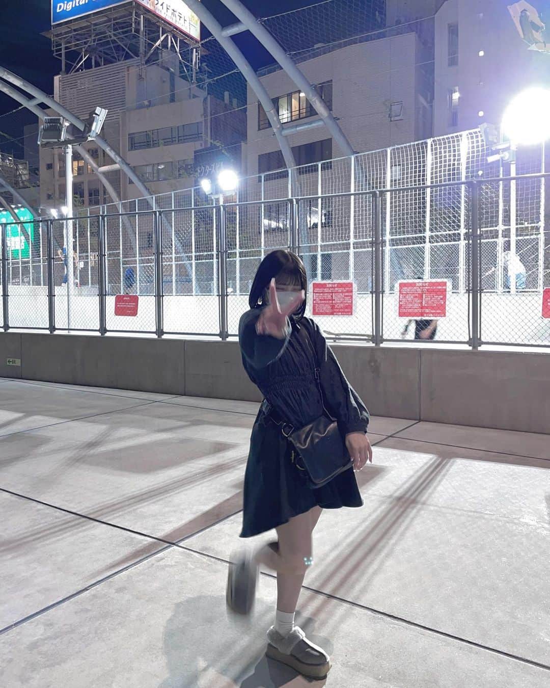 福山梨乃さんのインスタグラム写真 - (福山梨乃Instagram)「🪁🪁 . dress→ @grl_official  . 久しぶりにワンピース着た気がする✊🏻✊🏻質感は冬なのに生地薄い服とか困っちゃう、、、」4月23日 20時44分 - rinomaru_