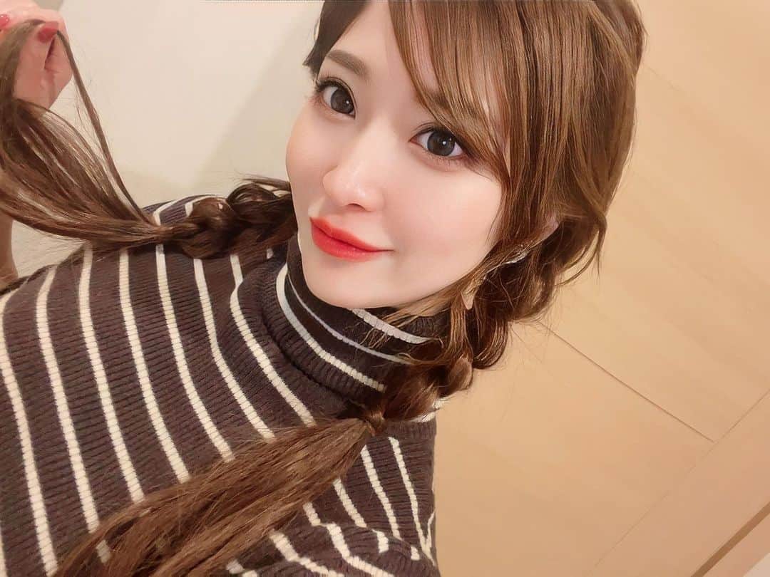 美波あいかのインスタグラム：「ちょっとまだ咳が残ってるので エステ、サウナ、筋トレもしなかった日曜🥺  お家のことゆっくり片付けます☺️ お誕生日プレゼントも開封していきます♥️ 沢山ありがとうです🫶♥️  #バルセロナグループ #Fillia #フィリア #札幌 #さっぽろ #すすきの #ススキノ #キャバクラ #キャバ嬢 #キャバクラ嬢 #ニュークラブ #ニュークラ #ニュークラ嬢 #キャバ #ホステス #ラウンジ #すすきのキャバクラ #すすきのキャバ嬢 #すすきのグルメ #札幌観光 #美人 #美女 #可愛い #可愛い女の子 #かわいい女の子 #銀座 #北新地 #錦 #中州 #六本木」