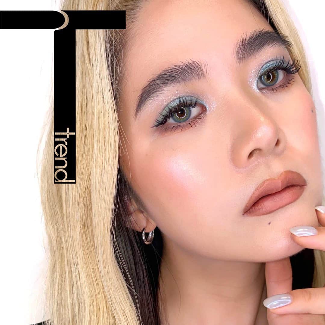 M∙A∙C Cosmetics Japanのインスタグラム：「人魚のようなまなざし #MERMAIDEYES で視線を集めて🧜🏽‍♀️💎 トレンドのアクアトーンのアイシャドウで魅惑的な表情に✨#MACTrend  ＜ルック使用製品＞ ＊EYES ・パウダーキス アイシャドウ／サッチ ア チュール(クリース) ・スモール アイシャドウ／スティーミー(二重幅) ・プロ ロングウェア ペイントポット／プリンセス カット(目頭、まぶた、下まぶた) ・エクストラ ディメンション ブラッシュ／ジャスト ア ピンチ　（下まぶた） ・スモール アイシャドウ／エスプレッソ（下まぶた） ＊BLUSH エクストラ ディメンション ブラッシュ／ジャスト ア ピンチ ＊HIGHLIGHTER エクストラ ディメンション スキンフィニッシュ／ダブル グリーム ＊LIP リップペンシル／ストリップ ダウン　 リップスティック／カインダ セクシー  Makeup by @harumi.n_makeup」