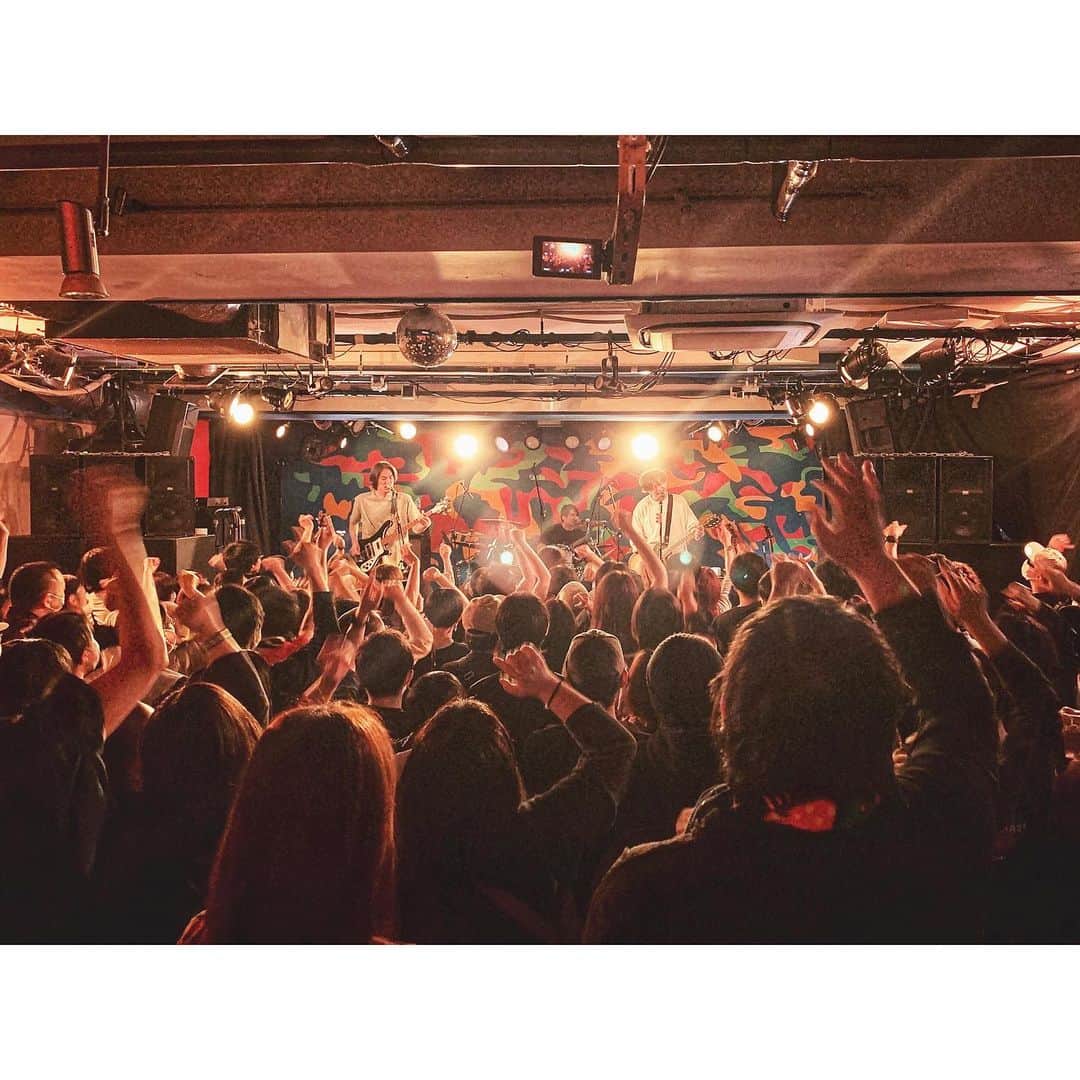 原直央さんのインスタグラム写真 - (原直央Instagram)「【Green or White】 ASPARAGUS 20th Anniv. ONEMAN SHOW  昨夜の大阪をもちまして完。 各地遊びに来てくれた皆様・関係者の皆様 誠にありがとうございました。 今後とも何卒よろしくお願い申し上げます。  #greenorwhite #asparagus20th」4月23日 21時05分 - naouhara