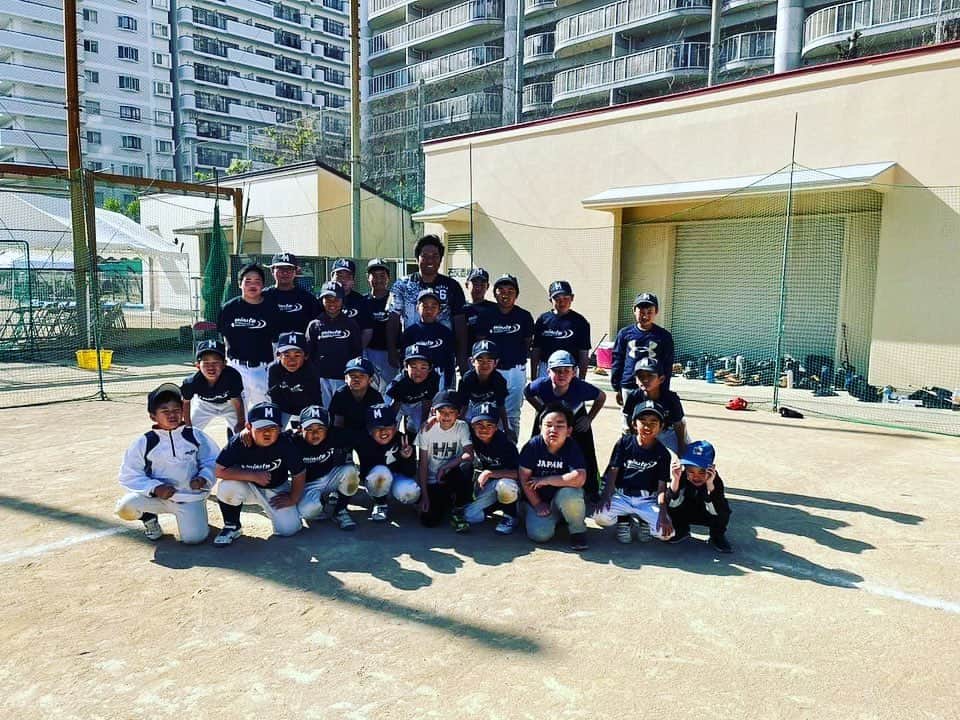 平田良介さんのインスタグラム写真 - (平田良介Instagram)「#平田良介　#湊少年野球部　#平田良介アカデミー　#野球塾　#野球教室  昨日は湊少年野球部のみなさんに野球指導させていただきました！  守備の動き、バッティングをメインに教えさせていただきました😁  みなさんにとって意味のある1日であればよかったなと思います😊  みんないい顔で野球やってたな⚾️ これからも頑張れー👍」4月23日 21時13分 - ryosuke_hirata_official