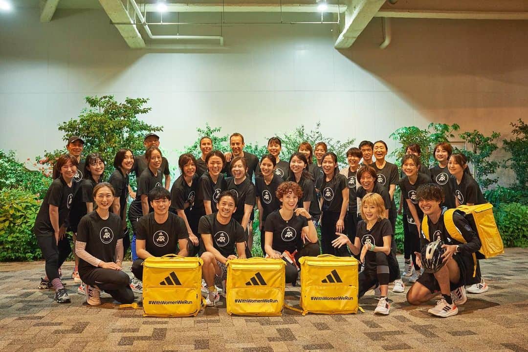中村優さんのインスタグラム写真 - (中村優Instagram)「変化を起こすために走るアディダスのランニングコミュニティ　 #ADIDASRUNNERSTOKYO  が開催する、「セーフティラン」をテーマとした特別セッションに @go_girrrl メンバーと参加してきました！  様々なトピックがある中から、私が参加したのは「ハラスメントについて考える」回。 adidas Runners Tokyoのサポートのもと安全な夜ランを楽しんでから🏃‍♂️🏃‍♀️→ ストリートハラスメントに関する意識啓発プログラム『スタンドアッププログラム』を提供しているロレアル パリによる講座で、ストリートハラスメントを目撃した時、経験した時に適切に対処する5つの方法を学びました。  Distract- 気をそらす Delegate- 誰かに頼む Document- 記録する Delay- 後から行動する Direct- 直接言う  ストリートハラスメントについてあまりピンと来ていなかったのですが、web上で簡単に受けられるスタンドアップトレーニングを受けて、自分も経験のあることが、あれもストリートハラスメントだったんだと気がつくことがありました。  どのように介入すべきかわからないという人が多いと思いますが、まずは知ることから！スタンドアップトレーニング、ぜひ検索してやってみてください。5Dの方法論がわかりやすく動画で見れます。  周りの意識が変わっていくことでストリートハラスメントというものも減っていくのかなと。良き学びの機会をありがとうございます✨🙏 #withwomenswerun」4月23日 21時28分 - nkmr_yu
