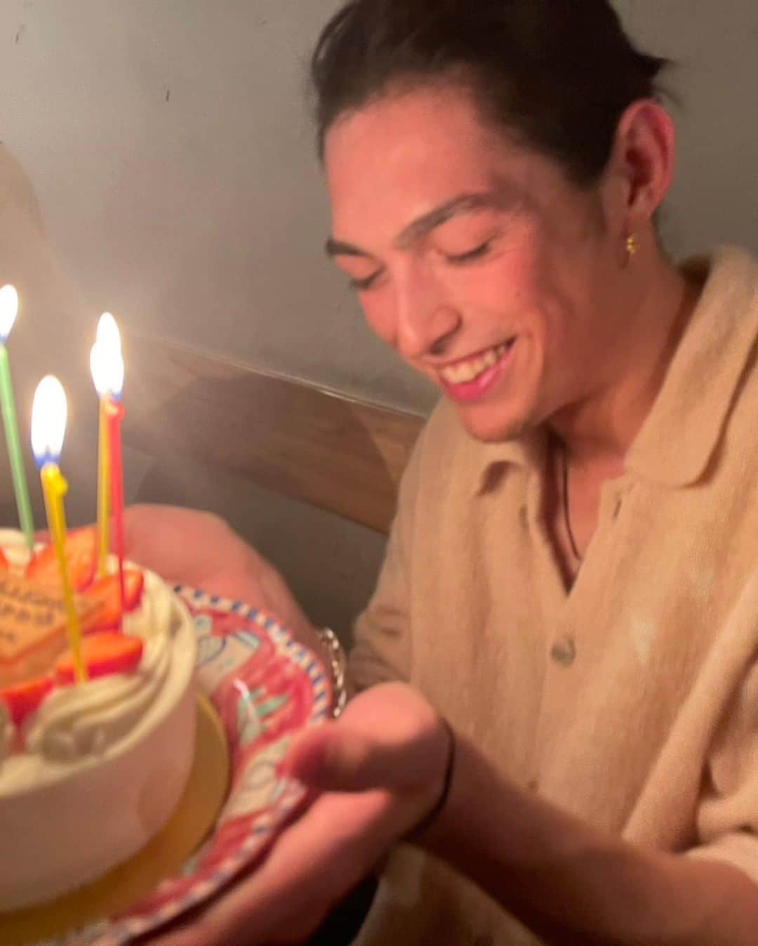 クロウド・モーガンさんのインスタグラム写真 - (クロウド・モーガンInstagram)「ありがとう！🎂」4月23日 21時47分 - claude0417