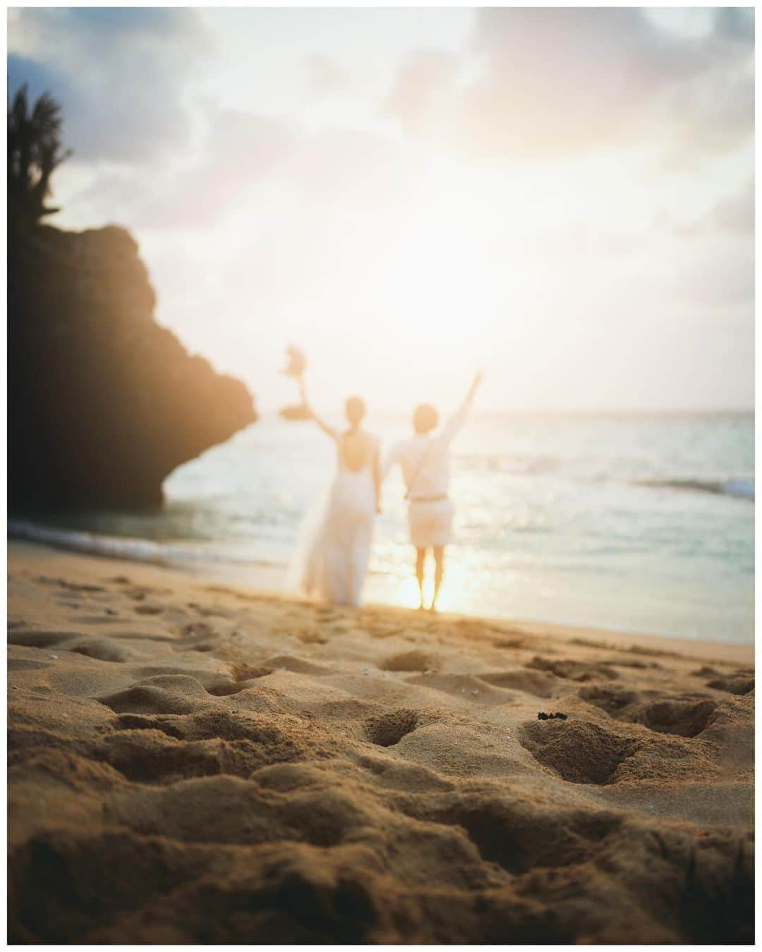 keiさんのインスタグラム写真 - (keiInstagram)「. #weddingphoto #okinawa #ishigaki . . . ------------------------------------------ @kei.photography 撮影をご希望の方はDMにてご相談下さい🌿 ------------------------------------------  #canon #eosr5c #eosr5 #my_eos_photo #前撮り #プレ花嫁 #九州花嫁 #出張撮影」4月23日 21時54分 - kei.photography