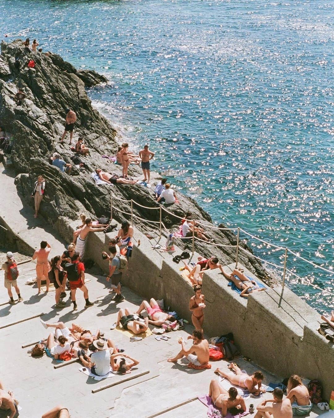 AnOther Magazineのインスタグラム：「Emerging photographers! Every week we’re spotlighting one of your images #AMWeeklyPhoto⁠⁠⁠ ❤️⁠ ⁠⁠⁠ This week’s submission was taken by @alexiskdoyle in Cinque Terre, Italy 📸⁠ ⁠ Swipe to find out the details for submission ➡️」