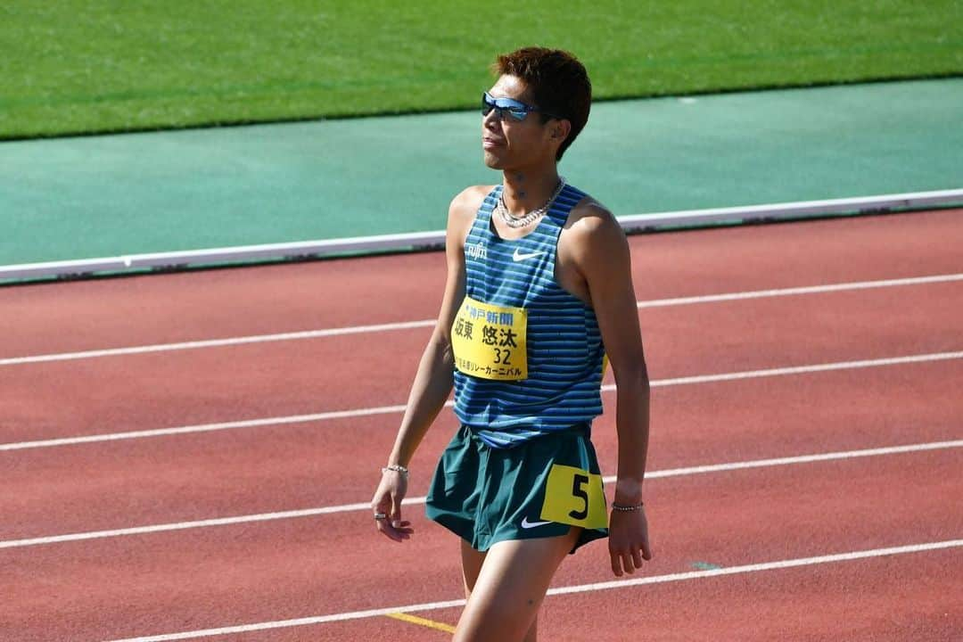 坂東悠汰さんのインスタグラム写真 - (坂東悠汰Instagram)「. #兵庫RC 1500m 3'52"92 8位  高校ぶりの兵庫でのトラックレース！ 来週の織田記念に向けて！ 攻めたけど風に煽られ失速… 横田さんのナイスペースに乗っかりたかったけどダメやった😇 でも体中痺れるぐらい追い込めたので 刺激はめちゃくちゃ入りました。笑 横田さんPMありがとうございました🙇🏽‍♂️  #fujitsu #nike  📸: @miyanoshita227 さん いつもありがとうございます！」4月23日 22時11分 - y_bando_