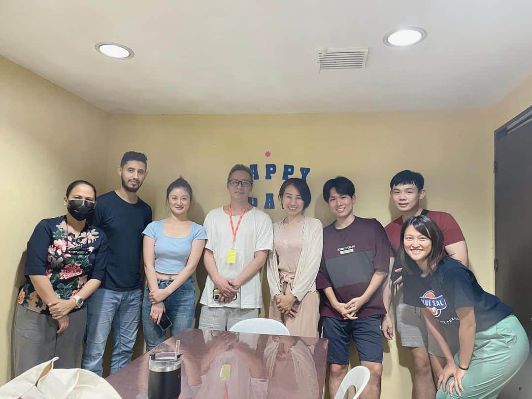 いしだ壱成のインスタグラム：「先程セブ島はCPILSでの課程を 全て終えて無事に帰国しました。  沢山の暖かい生徒さんや先生に 囲まれて幸せな日々でした。   あと1か月居たかったくらい、 楽しく有意義な時間。  改めてCPILS Cebu の関係者 の皆様、優しく接して下さった 生徒の皆様に感謝致します。  特に同じクラスの方々、本当に ありがとうございました。  アハマド、シュウメイ、マヤ、 ミユキ、ジャクリーヌ、イエイエ、 ポーチェン。  just good luck♡and hope to see you guys so soon.  ベトナム🇻🇳台湾🇹🇼韓国🇰🇷 サウジアラビア🇸🇦にも友達が 出来てこれから新たな国際交流 が格段に増えそうです。  lot of thankfulness to all the people at CPILS♡  thank you so much and please take care and.. walk on‼︎  it was so much a wonderful experience for me at Cebu, wish to go back there so soon.  love to you all CPILS students and lovely teachers♡  #cpils #cpilsfriends  #cpils #cpilscebuisland   #海外留学 #語学留学 #ビジネス英会話 #英会話」