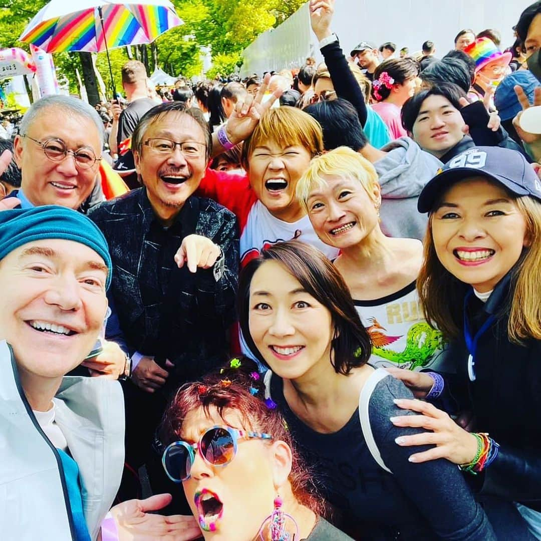 松尾貴史さんのインスタグラム写真 - (松尾貴史Instagram)「「東京レインボープライド2023」のパレードに参加して来ました。  諸外国では「パレード」なのに、日本では「デモ」扱いだそうです。  #レインボープライド2023 #レインボーパレード #ロバートキャンベル #阿部知代 #長野智子 #武内陶子 #山田邦子 #lilico #松尾貴史」4月23日 22時33分 - kitsch.matsuo