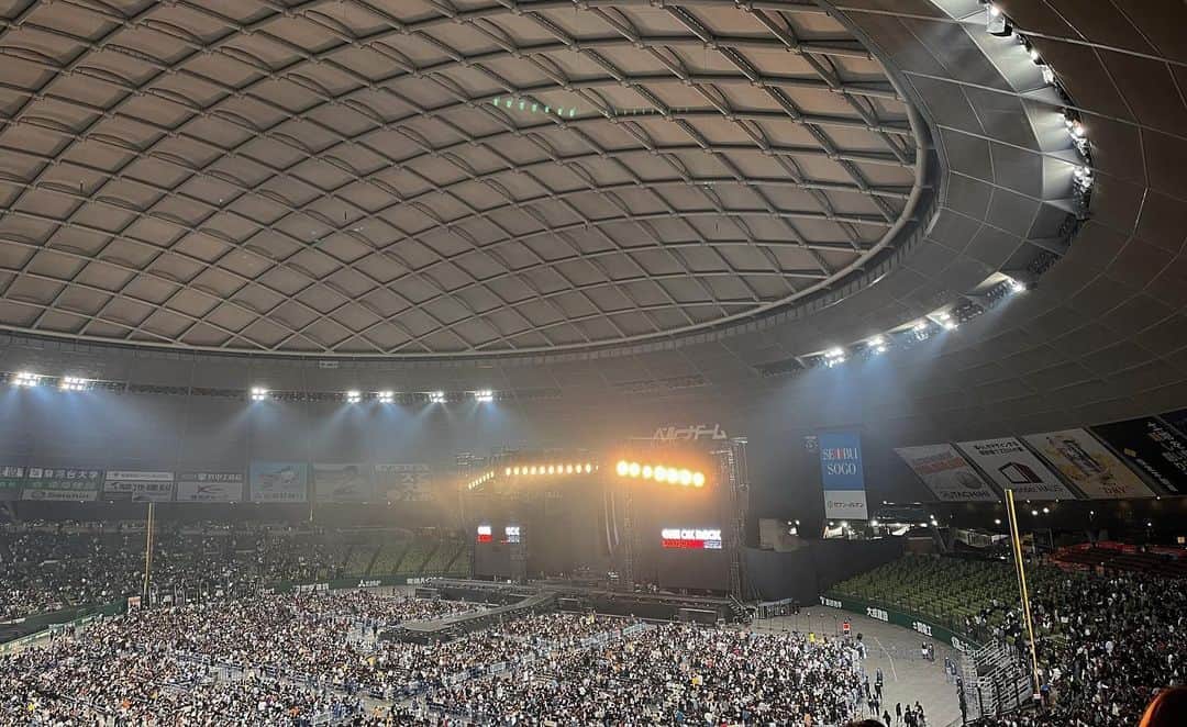 Rocoのインスタグラム：「04.23 最高でした！！ ありがとう  #ONEOKROCK#LuxuryDisease#tour #luxurydiseasejapantour2023#ベルーナドーム」