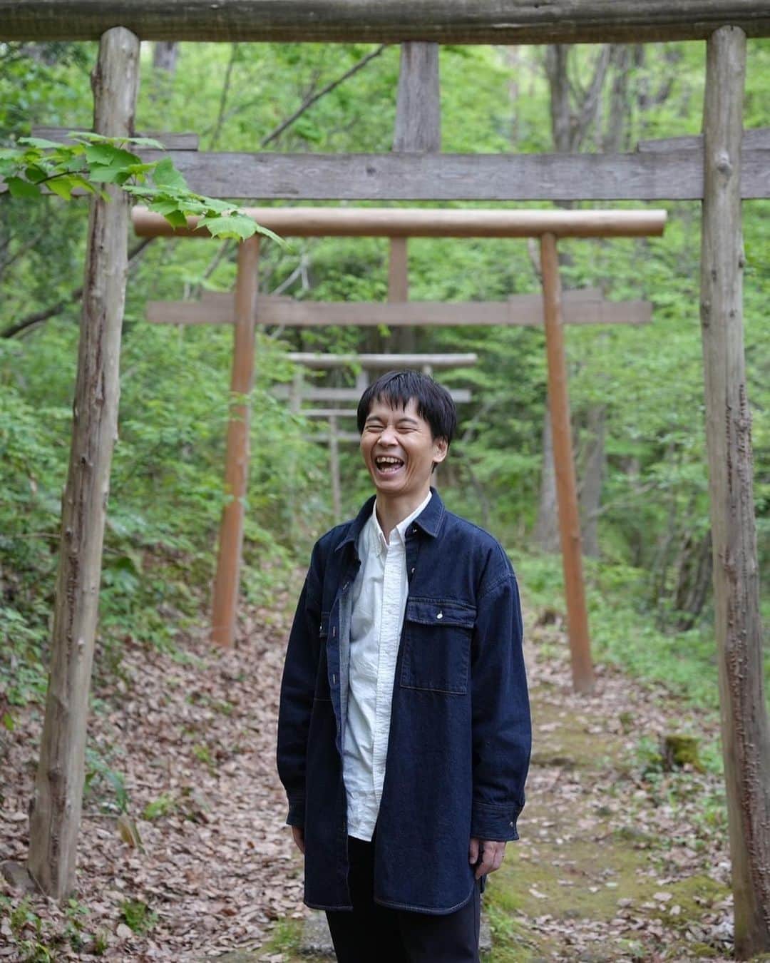 房野　史典さんのインスタグラム写真 - (房野　史典Instagram)「旅房野  #旅 #がんばった15人の徳川将軍 #って #新刊 #が #発売中 #です #よろしく #っす」4月23日 22時43分 - bounofuminori1980