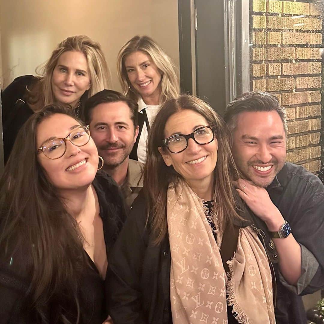 ボビー・ブラウンのインスタグラム：「When I didn’t think it could any better it did. Here’s to the glory days. It was magic and tough. Lots of growth and learning for all of us. When we first met I was your age. #timefles」