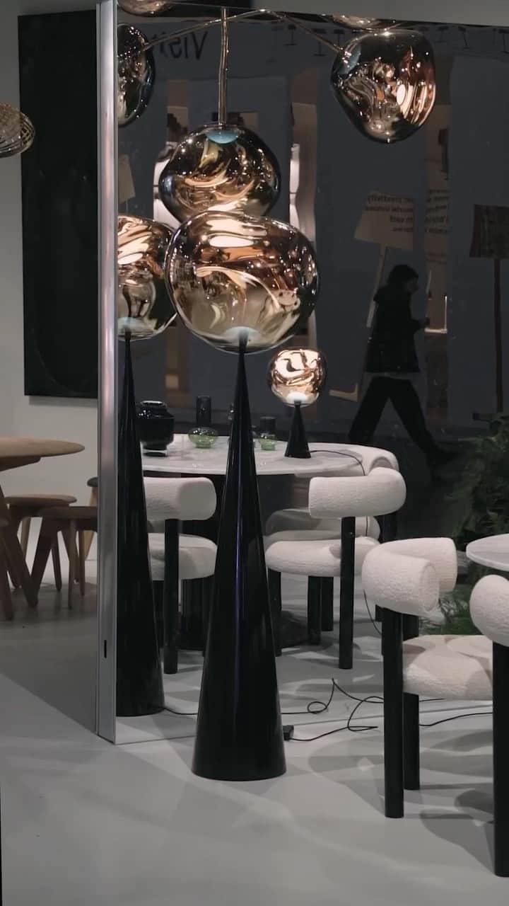 トム ディクソンのインスタグラム：「Arrivederci Milano!   Thank you to the over 19,000 visitors who came to our stand at the Salone this week. Thank you to our guests who attended our party on Tuesday at The Manzoni. And thank you to our extraordinary Tom Dixon team who once again made the impossible possible.  Keep an eye out for more updates on CHOICE...  #tomdixonCHOICE #salone23 #salone2022 #amorimcorkcomposites #cork #sustainability #TomDixonCHOICE⁠ #SaloneDelMobile2023⁠ ⁠ @isaloniofficial⁠ @playtype⁠ @designresearchstudio⁠ @universalrobots @tableau_cph @jotunlady @kvadrattextiles @champagne_lallier @universalrobots」