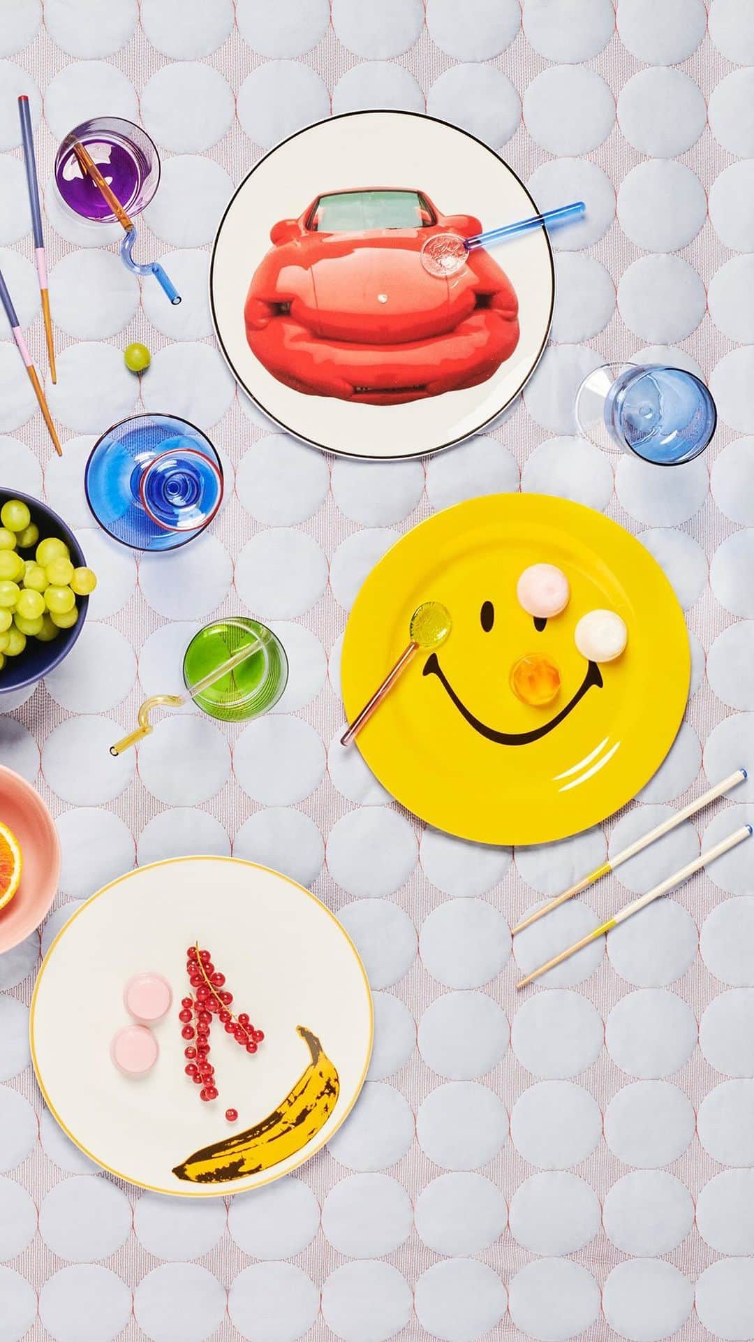 YOOX.COMのインスタグラム：「THE PERFECT PICNIC Everything you need for outdoor dining. Discover more on #YOOX」