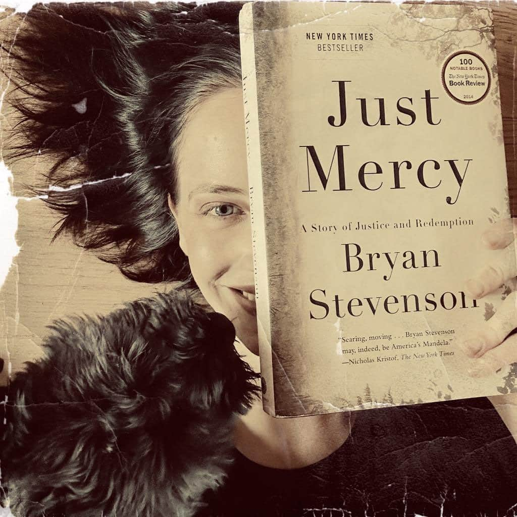 エヴァ・グリーンのインスタグラム：「For #WorldBookDay , I’m reading “Just Mercy“ by Bryan Stevenson and “The Name of the Wind“ by Patrick Rothfuss .  “There is a strength , a power even , in understanding brokenness, because embracing our brokenness creates a need and desire for mercy ,and perhaps a corresponding need to show mercy . When you experience mercy, you learn things that are hard to learn otherwise . You see things you can’t otherwise see; you hear things you can’t otherwise hear . You begin to recognize the humanity that resides in each of us .” — Bryan Stevenson  “Words are pale shadows of forgotten names. As names have power , words have power. Words can light fires in the minds of men. Words can wring tears from the hardest hearts . “ — Patrick Rothfuss  What are you reading ? 📚」