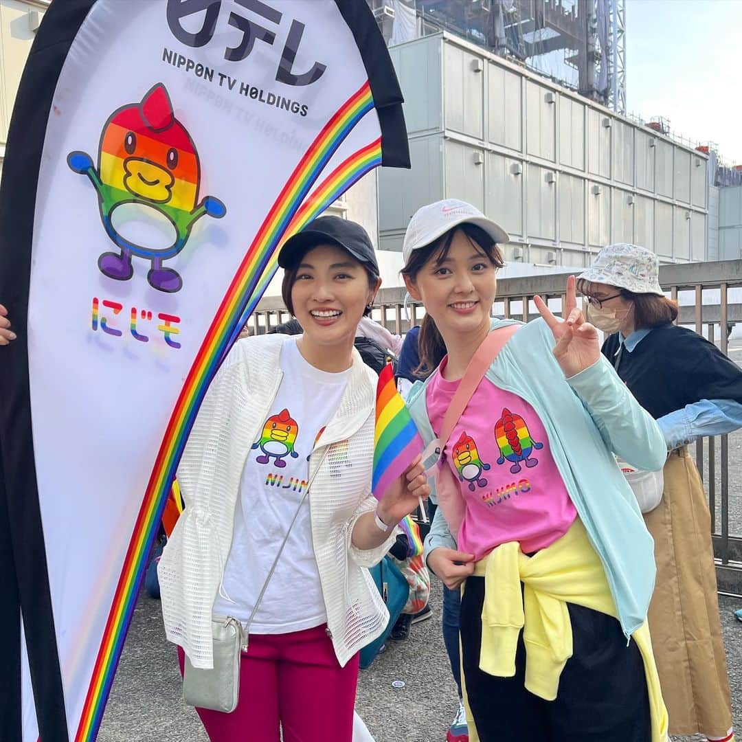 岩本乃蒼のインスタグラム：「#東京レインボープライド ことしはパレードにも🙌 ⁡ アナウンサーや記者、 ディレクターなどいろんな部署から 有志が集いました！ 会社だけでなく会いたいとおもっていた人にも たくさん会えた☺️ ⁡ 渋谷の街を練り歩いて 沿道に集まる方とコンタクトして ほんっとに笑顔に包まれていて そのひとつひとつが尊いと あらためて感じさせてくれました これからも誰もが自分らしく、 わたし自身も自分らしくいられるために 伝えていかねば🫶🏻🌈 #TRP2023 #変わるまで続ける #ALLY #にじモ」
