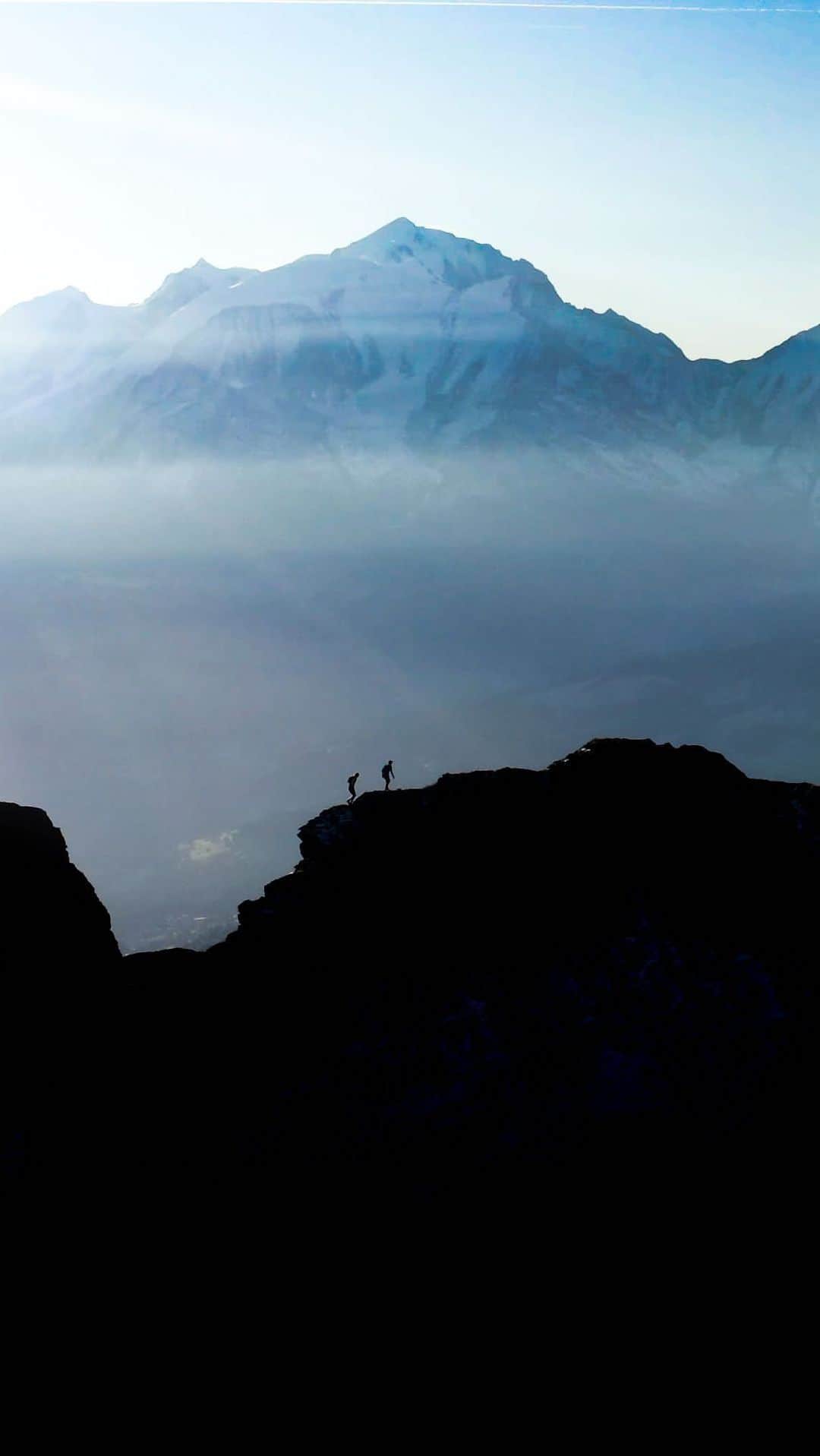 ミレーのインスタグラム：「The trail running season has just started. Are you ready to go beyond your limits and leave your comfort zone?  Stay tuned, some very cool stuffs are just waiting around the corner.   © @lorispoussin @alex_chambet    UP FOR ANYTHING. . . . #MILLET」