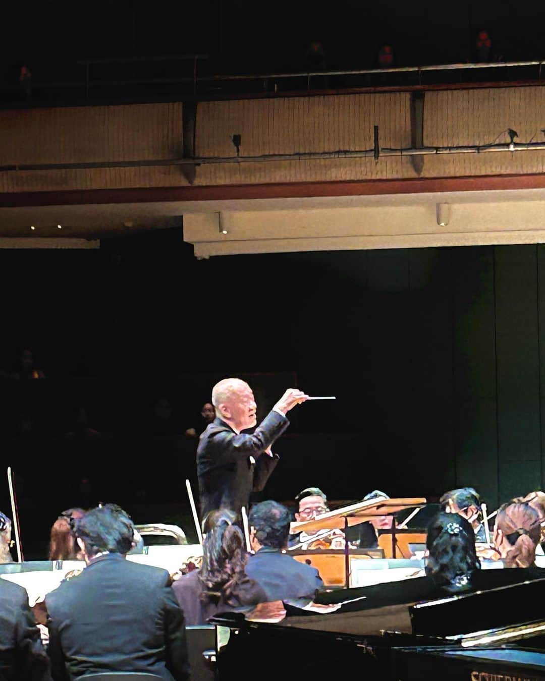 久石譲のインスタグラム：「The scenes from Esplanade Concert Hall with the Singapore Symphony Orchestra.」